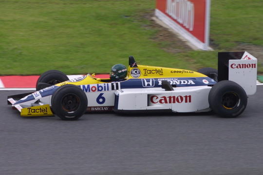 FW11B